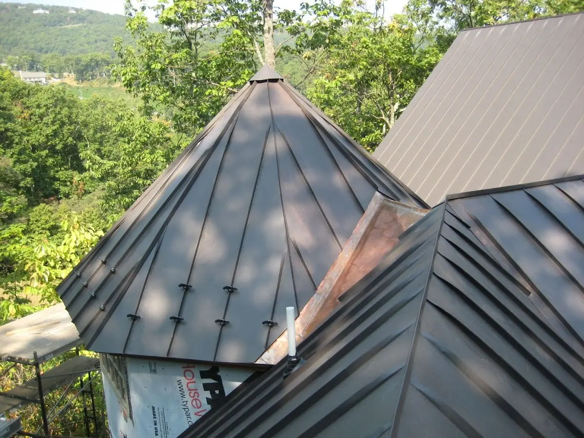 Professional Gutter Cleaning by Craftsman Roofing in North of Montana